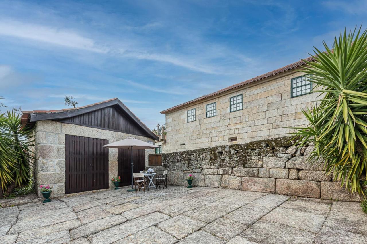 Casa Da Torre - Paraiso No Norte De Portugal 卡贝塞拉什德巴什图 外观 照片