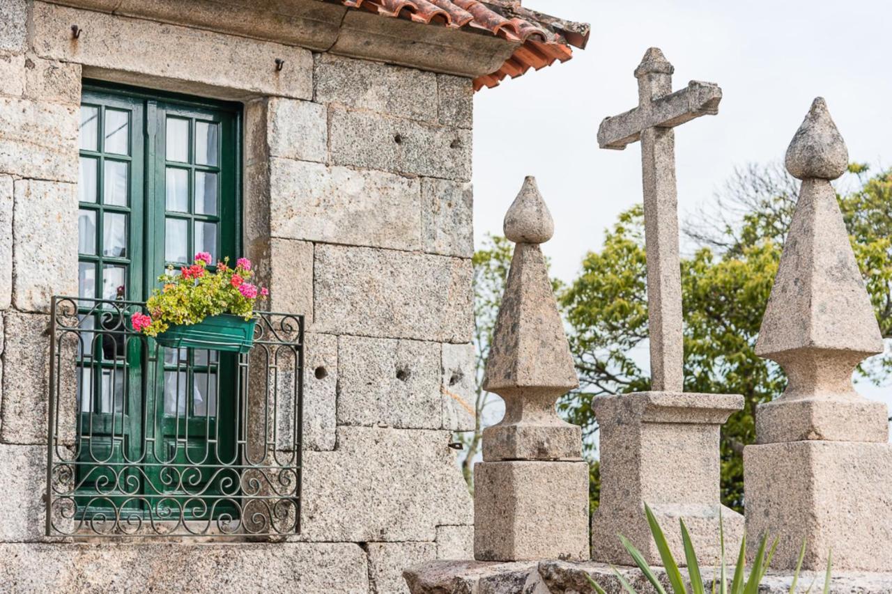 Casa Da Torre - Paraiso No Norte De Portugal 卡贝塞拉什德巴什图 外观 照片